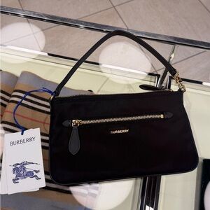 Burberry black and black logo Handbag nwt